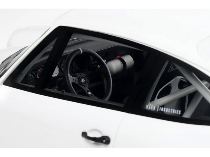 2024 Strosek GIGA (Porsche 911) White 1/18 Model Car by GT Spirit image 2