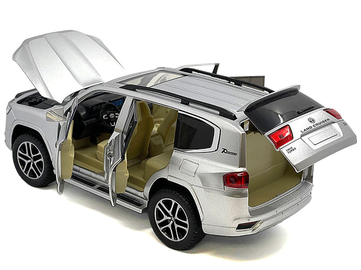 Toyota Land Cruiser Silver Metallic with Sun Roof 1/24 Diecast Model Car image 2