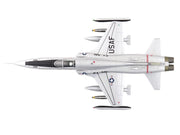 Northrop F-5A Freedom Fighter Aircraft "38381" (1960s) United States Air Force "Air Power Series" 1/72 Diecast Model by Hobby Master image 3
