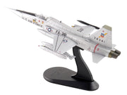 Northrop F-5A Freedom Fighter Aircraft "38381" (1960s) United States Air Force "Air Power Series" 1/72 Diecast Model by Hobby Master image 5