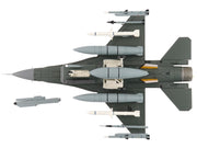 Lockheed F-16CM Fighting Falcon Fighter Aircraft "91-0379 Tiger Tiger 1 79th Fighter Squadron Shaw Air Force Base" (2023) United States Air Force "Air Power Series" 1/72 Diecast Model by Hobby Master image 5