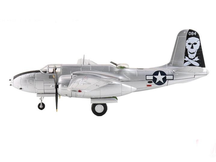Douglas A-20G Havoc Aircraft "Little Chief 43-9521 321st BS" (1944) United States Army Air Forces "Air Power Series" 1/72 Diecast Model by Hobby Master image 2
