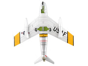 North American F-86E Sabre Fighter Aircraft "51-2752 Colonel George Andrew Davis Jr. 4th FIG 334th FIS" (1952) United States Air Force "Air Power Series" 1/72 Diecast Model by Hobby Master image 4