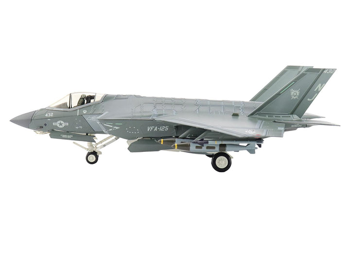 Lockheed F-35C Lightning II Aircraft "169034 VFA-125 Rough Raiders" (2022) United States Navy "Air Power Series" 1/72 Diecast Model by Hobby Master image 2