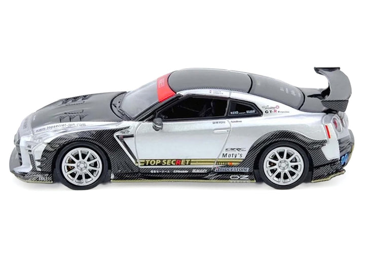 Nissan GT-R (R35) Top Secret RHD (Right Hand Drive) Silver Metallic with Carbon Hood and Top "Tokyo Auto Salon Hong Kong 2025 Event Edition" 1/64 Diecast Model Car by Inno Models image 2