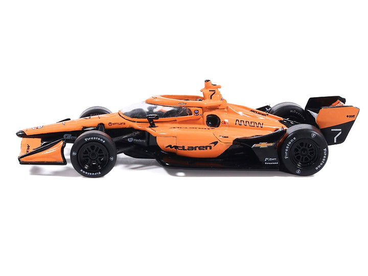 Dallara IndyCar #7 Christian Lundgaard "McLaren" Arrow McLaren IndyCar Team (Road Course Configuration) "NTT IndyCar Series" (2026) 1/64 Diecast Model by IXO Models image 2