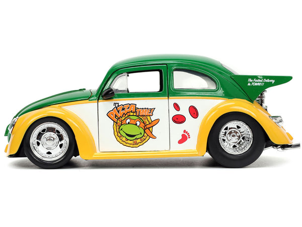 Jada JA33741 green and yellow 1959 Volkswagen Drag Beetle with Michelangelo figure, TMNT, 1:24 car