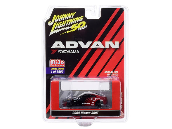 Johnny Lightning 2004 Nissan 350Z with ADVAN and Yokohama graphics, 50th Anniversary release.