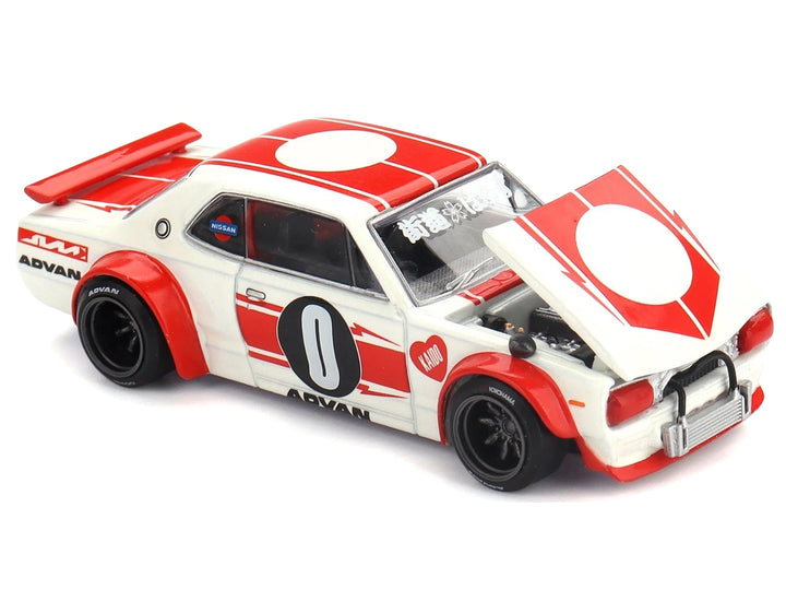 Nissan Skyline 2000GT-R (KPGC10) "Kaido Works V2" RHD (Right Hand Drive) White with Red Stripes (Designed by Jun Imai) "Kaido House" Special 1/64 Diecast Model Car by Mini GT image 2