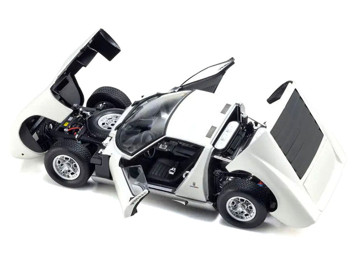Lamborghini Miura P 400 White 1/18 Diecast Model Car by Kyosho image 2