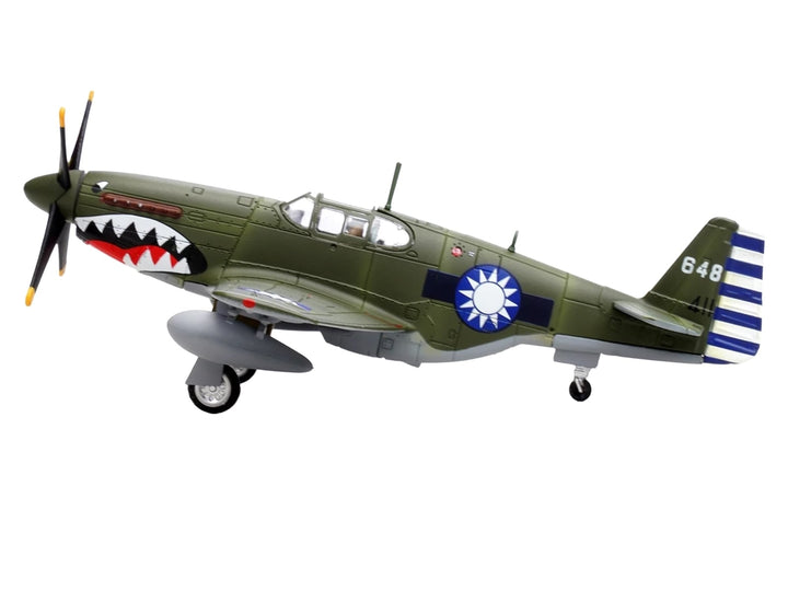 North American P-51C Mustang Aircraft "648 No.32 Squadron" (1945) Chinese Air Force 1/72 Diecast Model Airplane by Legion image 2