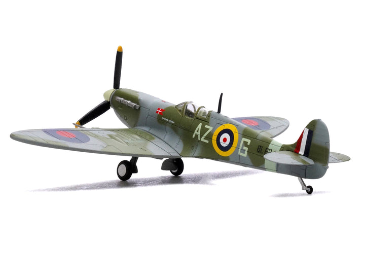 Supermarine Spitfire Mk Vb Fighter Aircraft "BL924 Pilot Officer Aksel Svendsen Danish Presentation Spitfire Valdemar Atterdag No. 234 Madras Presidency Squadron" (1942) Royal Air Force 1/72 Diecast Model by Legion image 2