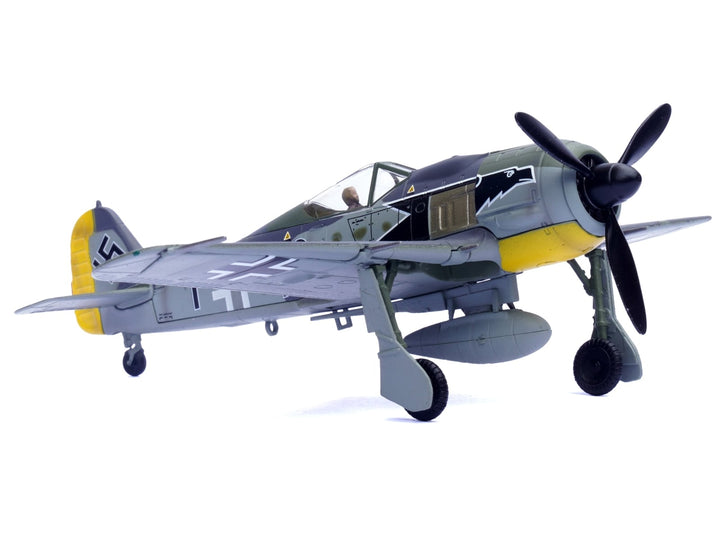 Focke-Wulf Fw 190A Aircraft "Black 13 8./JG 2 Richthofen France" (1943) German Luftwaffe 1/72 Diecast Model Airplane by Legion image 2