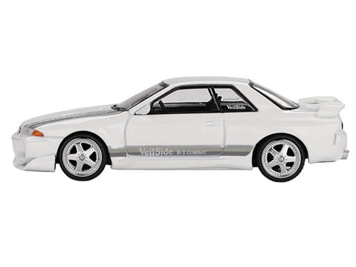 Nissan Skyline GT-R (R32) RHD (Right Hand Drive) "Veilside Combat C-I" White with Gray Stripes Limited Edition 1/64 Diecast Model Car by Mini GT image 2