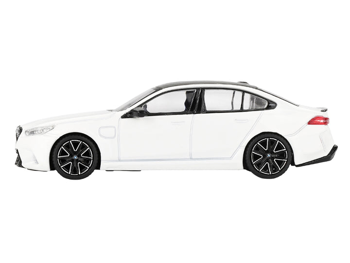 BMW M5 Alpine White with Carbon Top Limited Edition 1/64 Diecast Model Car by Mini GT image 2