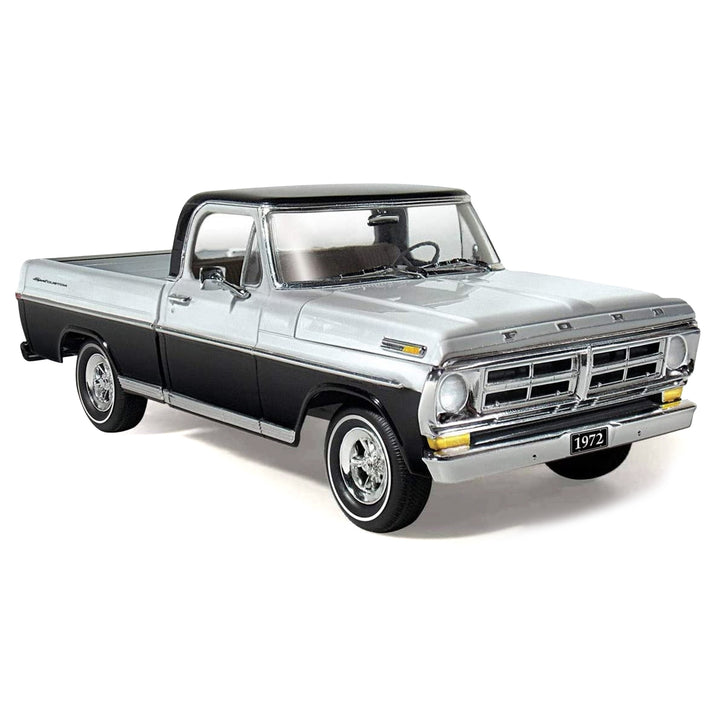 Skill 3 Model Kit 1972 Ford Sport Custom Pickup Truck 1/25 Scale Model by Moebius image 2