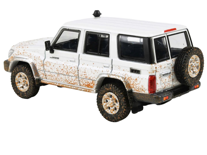 2014 Toyota Land Cruiser 76 White (Dirty Off Road Effect) 1/64 Diecast Model Car by Paragon Models image 2