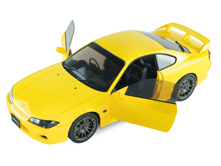 1999 Nissan Silvia (S15) Spec-R Aero RHD (Right Hand Drive) Lightning Yellow 1/18 Diecast Model Car by Solido image 2