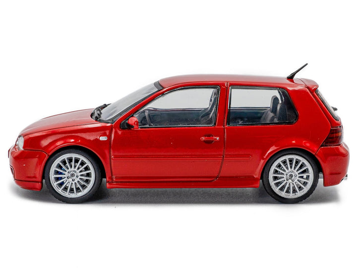 2003 Volkswagen Golf IV R32 Toronto Red 1/43 Diecast Model Car by Solido image 2