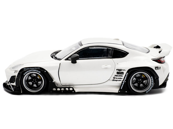 2022 Toyota Pandem GR86 White Metallic 1/43 Diecast Model Car by Solido image 2