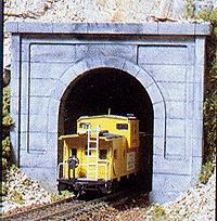 Woodland Scenics C1252 Concrete Single Tunnel Portal - HO Scale - product image