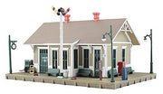 Woodland Scenics BR4928 Danbury Depot - Built & Ready - N Scale - product image