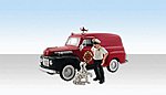 Woodland Scenics HO Sparky & The Chief AutoScenes – AS5559 exact product image
