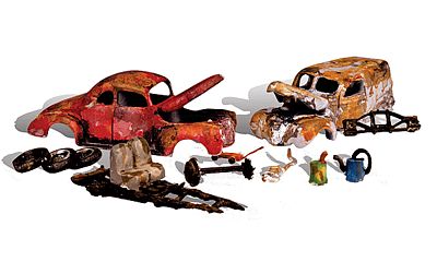 Woodland Scenics HO Scale Junk Cars Scene – A5563– product image