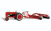 Woodland Scenics 5564 HO Scale Disc & Tractor– product image 1