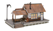 Woodland Scenics BR4942 The Depot, N scale, rear view.