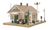 Woodland Scenics BR5023 Dansbury Depot HO scale built-up station, baggage door end view.