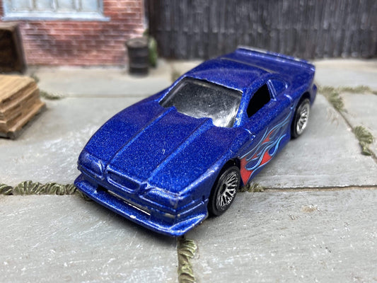 (1 of 2) 1997 Hot Wheels 1:64 scale Blue Ford Mustang Cobra, flame graphics, loose. Definitely has wear, please see pics. BARGAIN BIN!