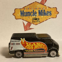 1983 Hot Wheels Team Racing Hot Rod Custom Van Sto & Go Gas Station Playset Exclusive 1/64