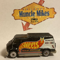 1983 Hot Wheels Team Racing Hot Rod Custom Van Sto & Go Gas Station Playset Exclusive 1/64