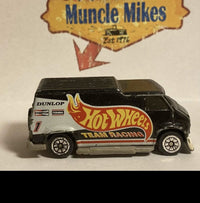 1983 Hot Wheels Team Racing Hot Rod Custom Van Sto & Go Gas Station Playset Exclusive 1/64