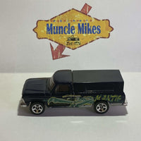 2000 Hot Wheels “Attack Pack” Series MANTIS #3 1979 Ford F-150 pickup truck with camper shell - BARGAIN BIN!