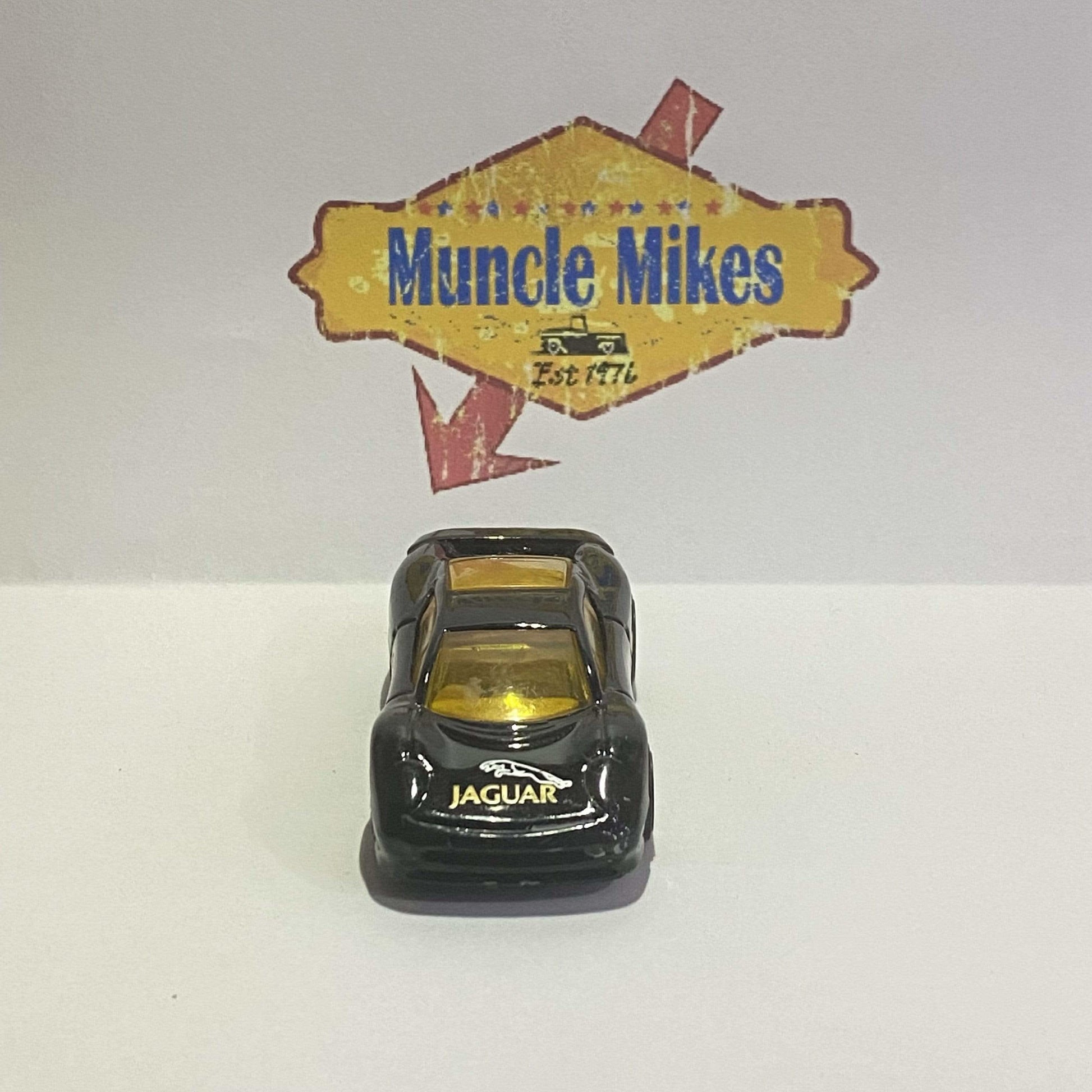 2001 Hot Wheels  Company Cars Series, marked 1992, Jaguar XJ220 1/4 #085, loose