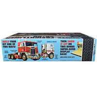 AMT White Freightliner cabover 1:25 model kit - gallery image 4 of 5