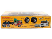 AMT-1099 Autocar A64B Semi Tractor 1:25 Scale Model Kit