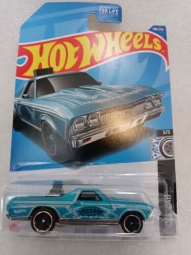 Collectable Carded Hot Wheels - 1968 Chevy El Camino - Light Blue and White
