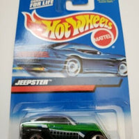 Collectable Carded Hot Wheels 2000 - Jeepster - Green