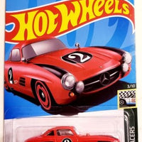 Collectable Carded Hot Wheels 2022 - Mercedes Benz 300 SL - Red