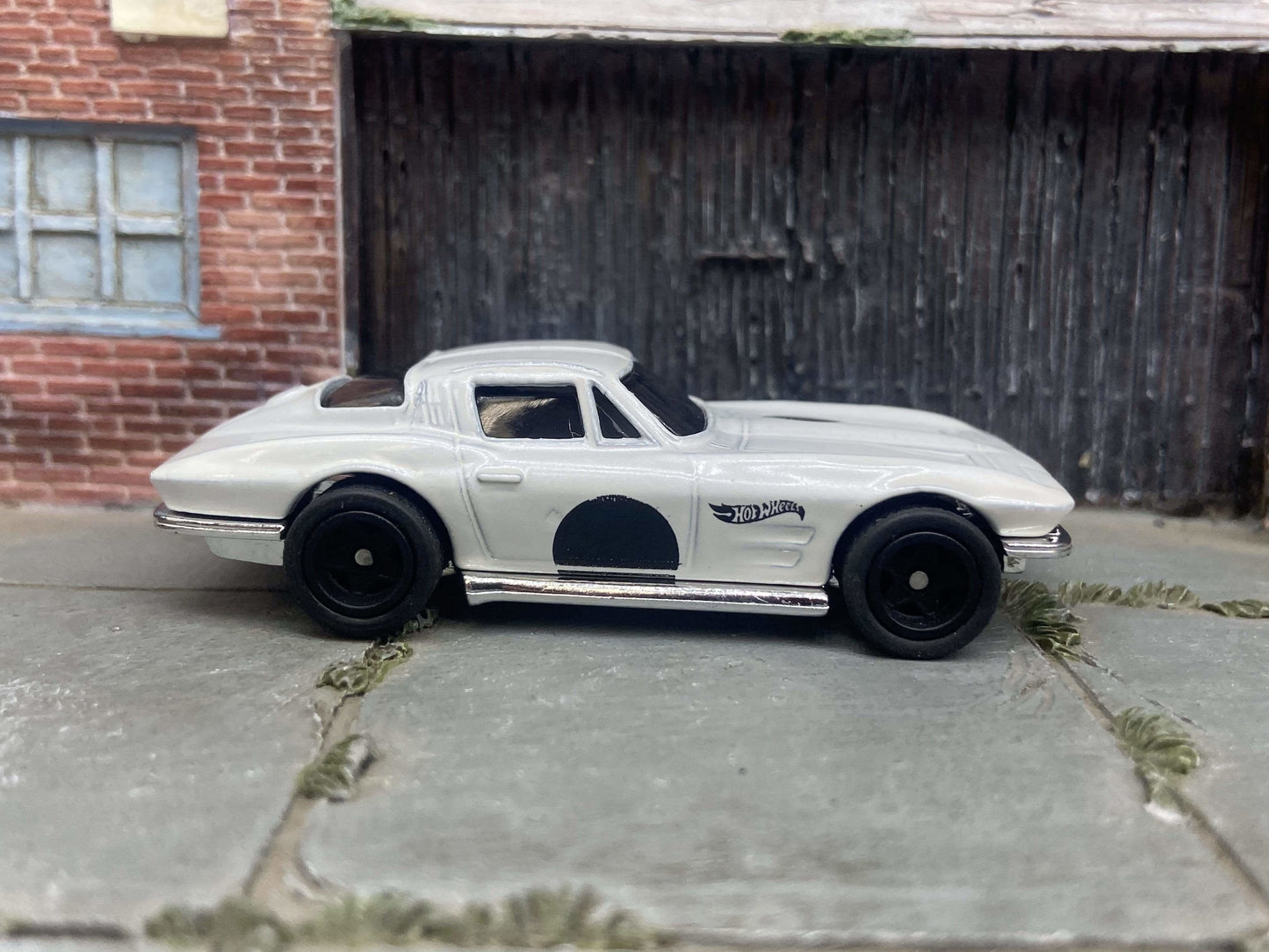 Custom Hot Wheels 1964 Chevy Corvette White and Black With Satin Black 5 Star Wheels With Rubber Tires