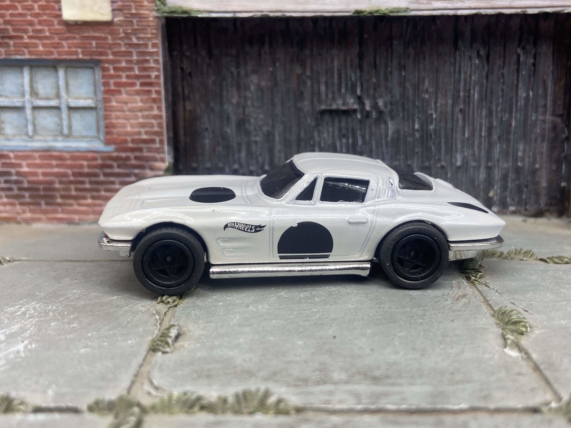 Custom Hot Wheels 1964 Chevy Corvette White and Black With Satin Black 5 Star Wheels With Rubber Tires