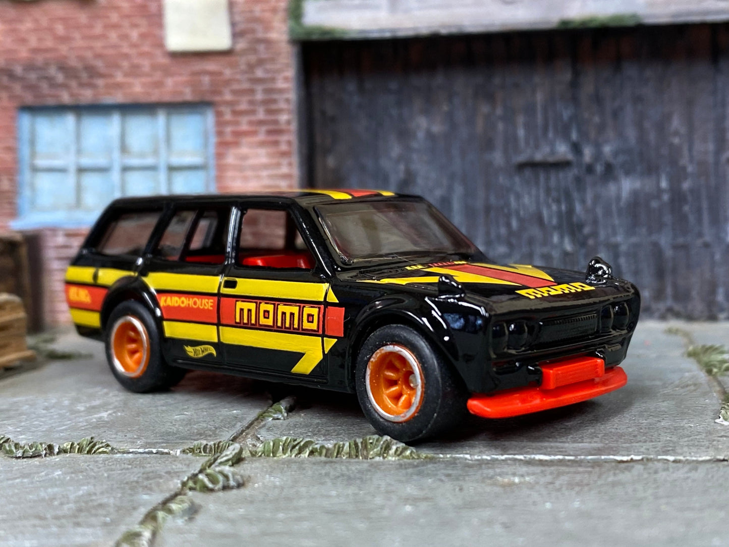 Custom Hot Wheels - 1971 Datsun 510 Wagon - MOMO Black, Red and Yellow - Red and Chrome Race Wheels - Rubber Tires