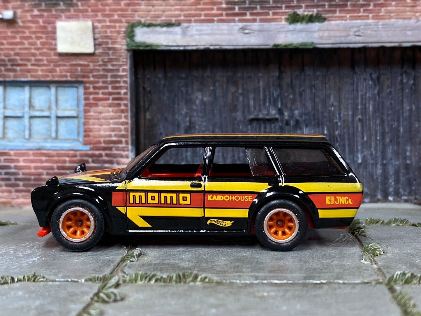 Custom Hot Wheels - 1971 Datsun 510 Wagon - MOMO Black, Red and Yellow - Red and Chrome Race Wheels - Rubber Tires