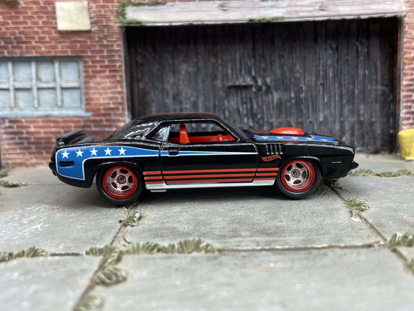 Red white and blue 1971 Plymouth HEMI Cuda custom Hot Wheels, view 1