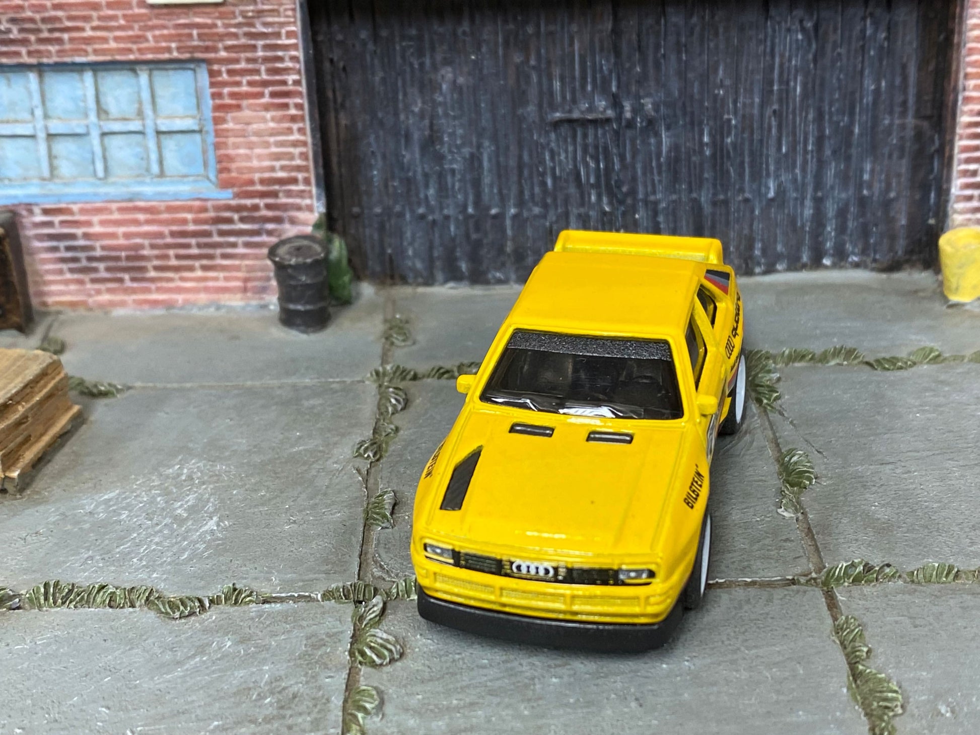 Custom Hot Wheels - 1984 Audi Sport Quatro - Yellow - White Mag Wheels - Rubber Tires