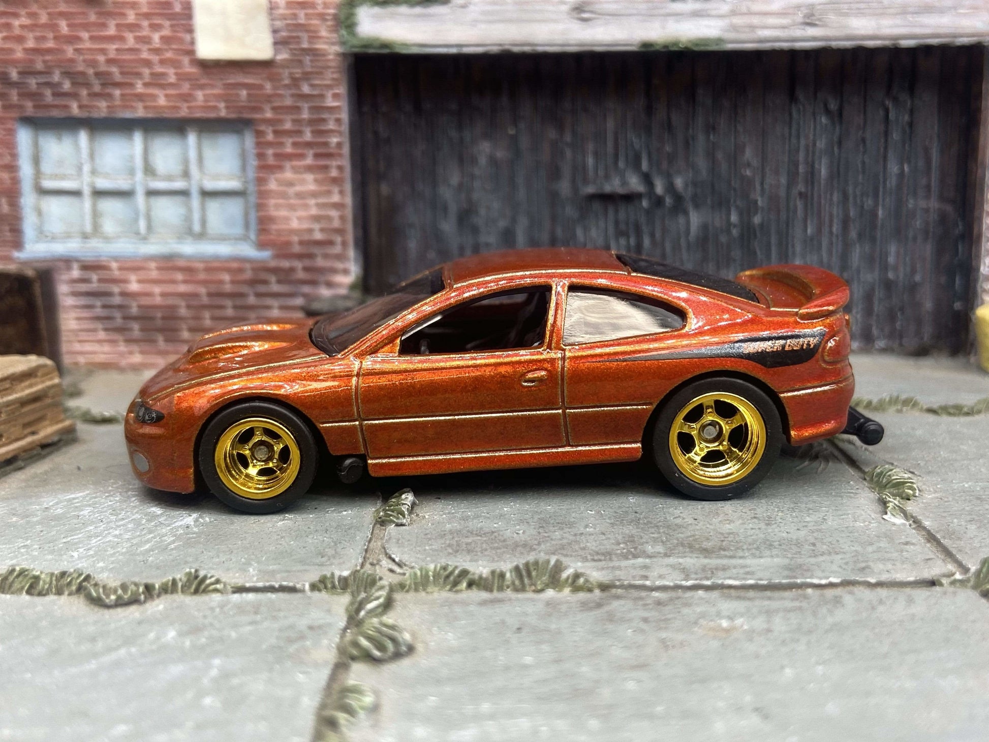 Custom Hot Wheels - 2006 Pontiac GTO - Burnt Orange - Gold 5 Spoke Racing Wheels - Rubber Tires