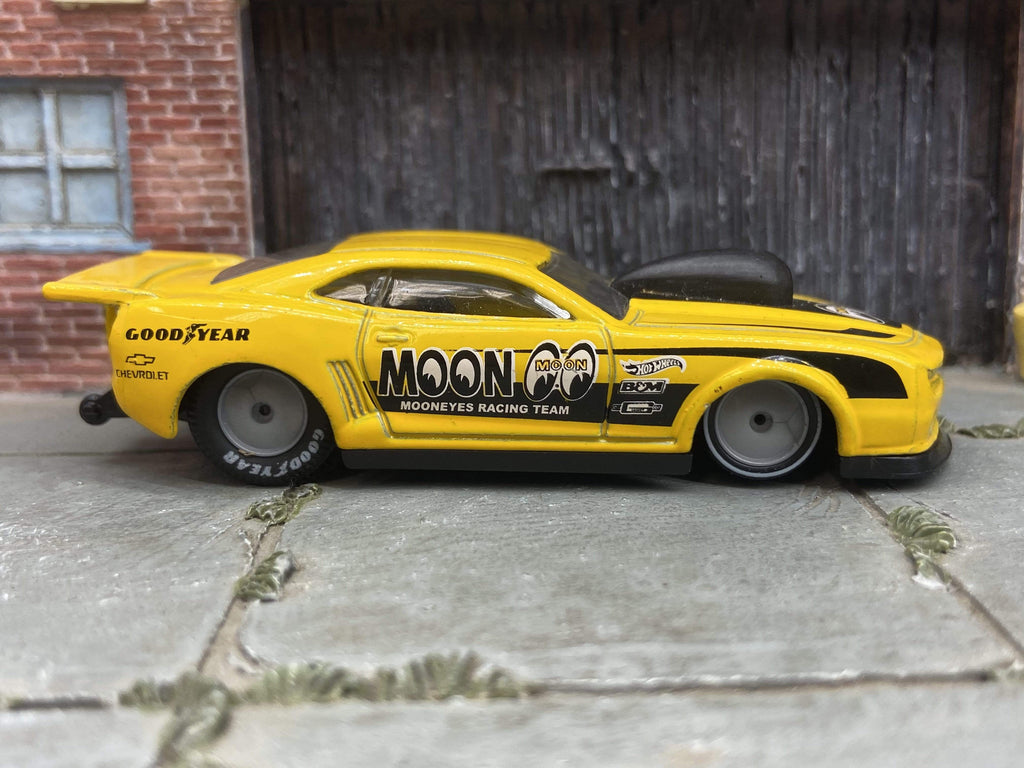 Custom Hot Wheels 2010 Chevy Camaro Pro Stock Drag Car In Mooneyes Racing Yellow With Gray Smoothie Race Wheels With Goodyear Cheater Slicks Rubber